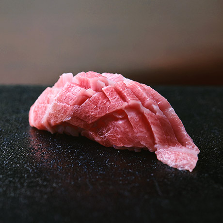握り